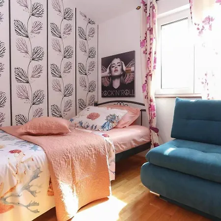 Family Friendly House With A Parking Space Kastel Sucurac, - 21842