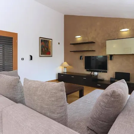 Family Friendly House With A Parking Space Kastel Sucurac, - 21842 *